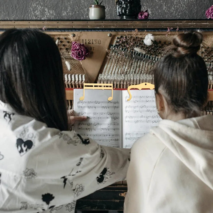 Metal Music Book Clips Sheet Music Holder Chips for Sheet Stands Cute Cat Shaped Metal Music Bookmark for Piano Book Keyboard